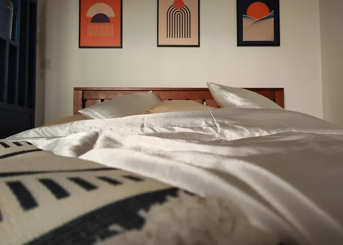 Spacious, Comfortable, Serene 圣但尼